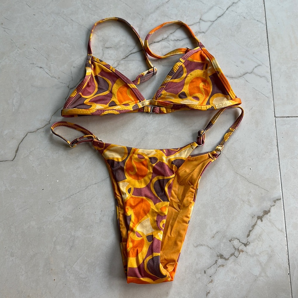 Oneone bikini size xs